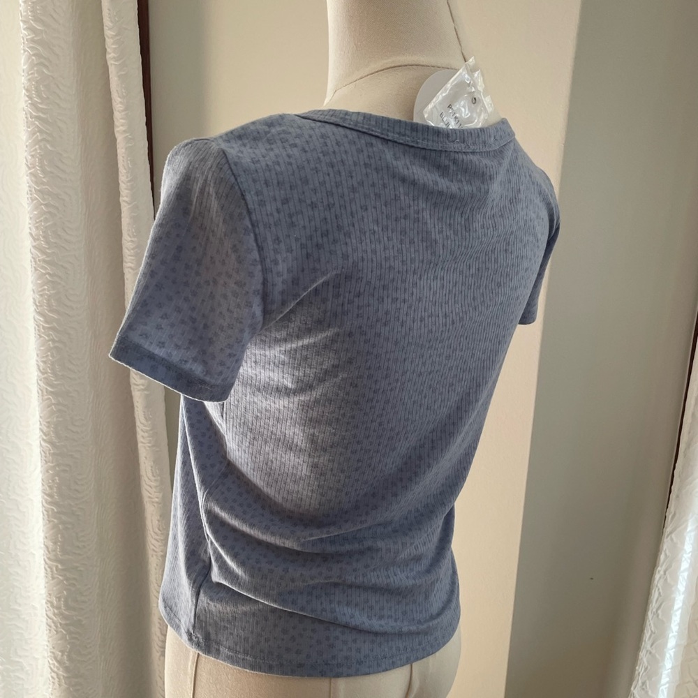 Pink Rose Light Blue Ditzy Floral Short Sleeve Top Medium NWT - Picture 7 of 8